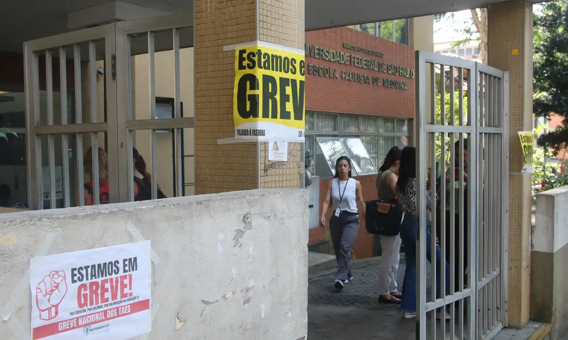 Greve Dos Professores De Universidades Federais Termina Ap S Dias