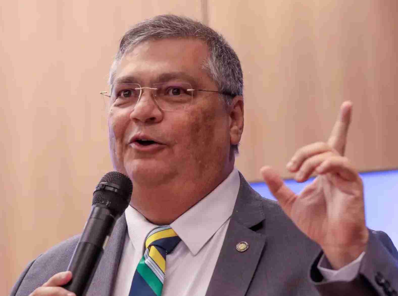 Sigilo excessivo: A gestão de Flávio Dino e o recorde de negativas na lei de acesso à informação