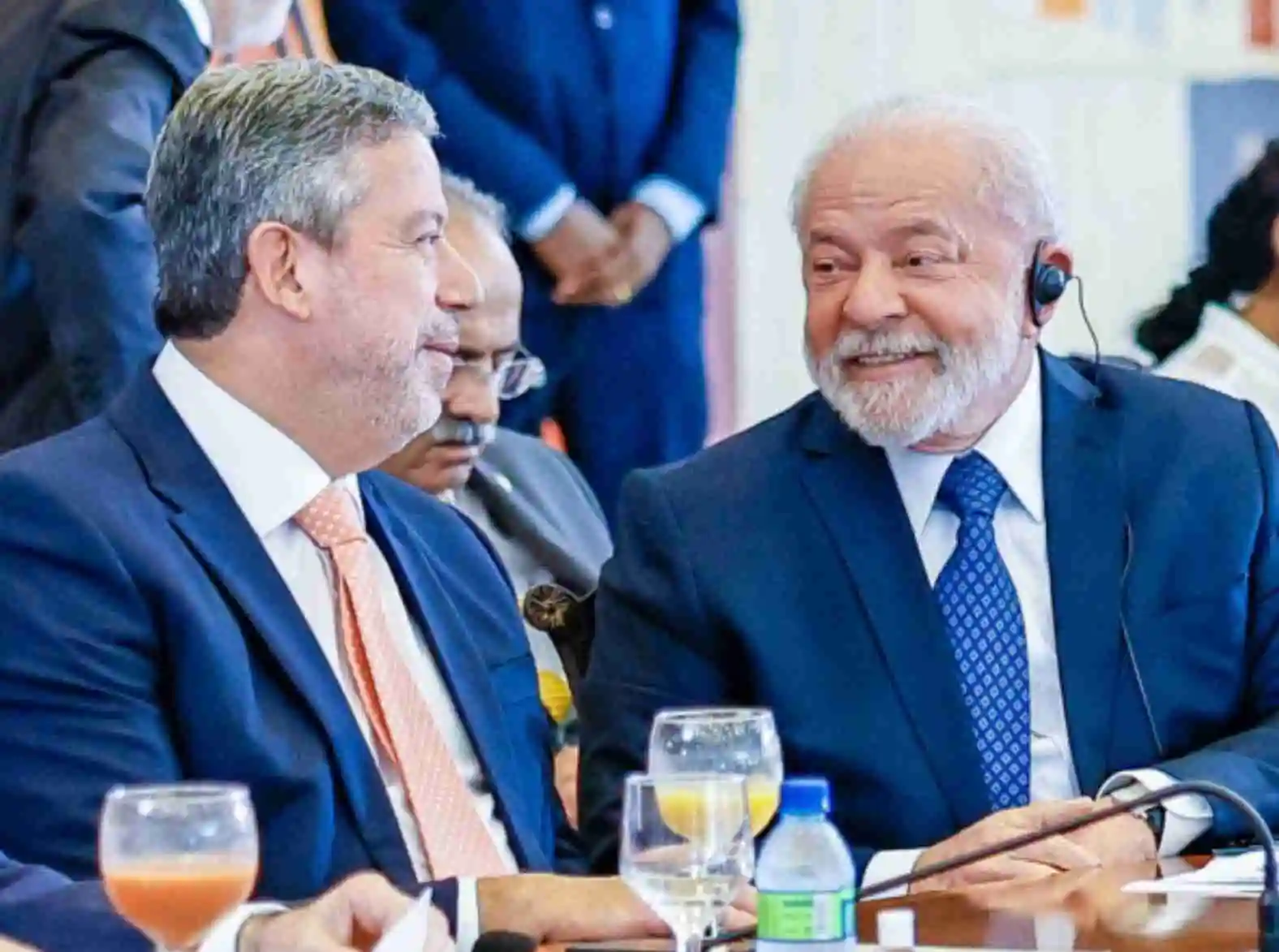 Orçamento de 2024: Cortes de Lula impactam centrão e beneficiam PT