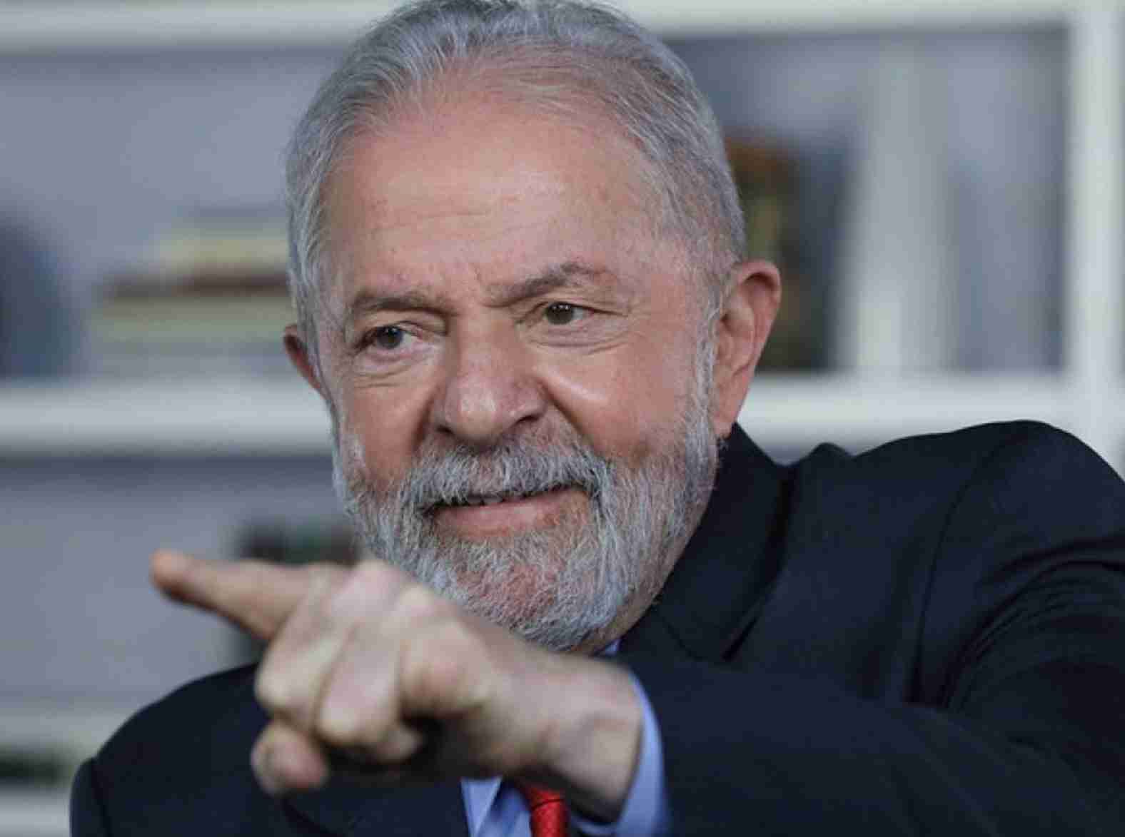Lula adota postura de “O Príncipe”, de Maquiavel, ao romper a tradição diplomática do Brasil e se colocar contra Israel