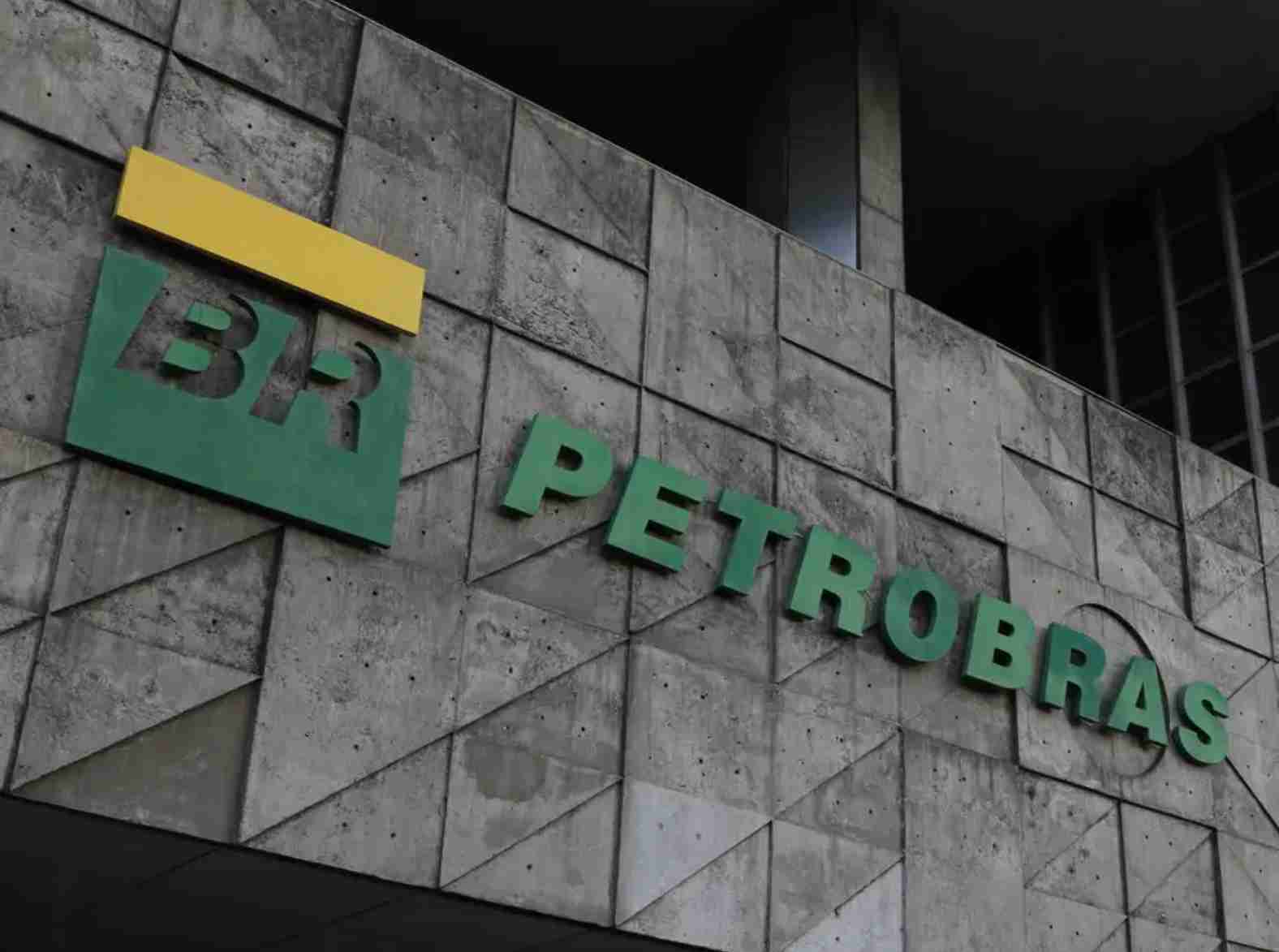 Gastos da Petrobras com viagens internacionais de funcionários atingem R$ 31,4 milhões em 2023