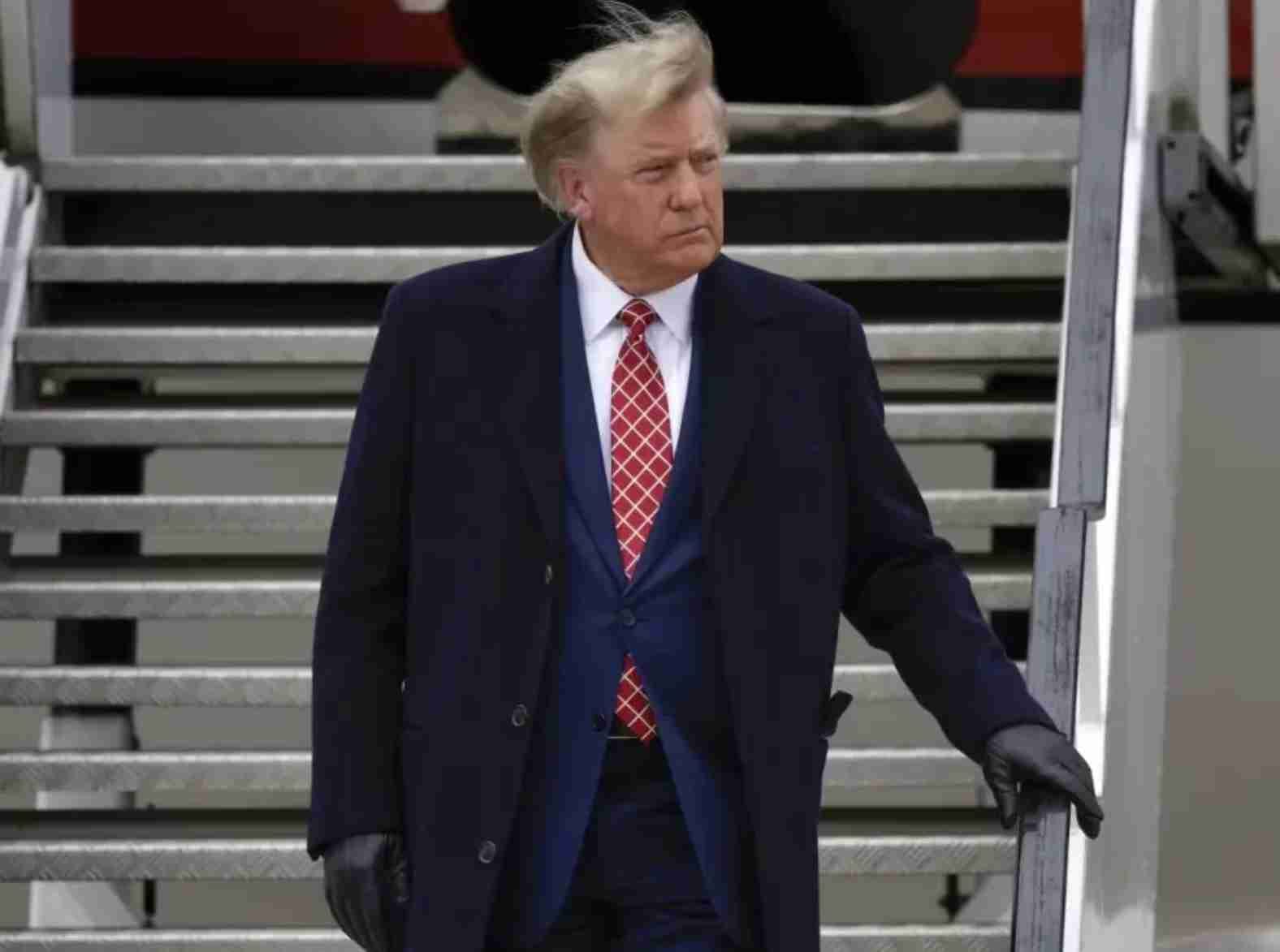 Justiça determina que Donald Trump volte à disputa presidencial dos Estados Unidos