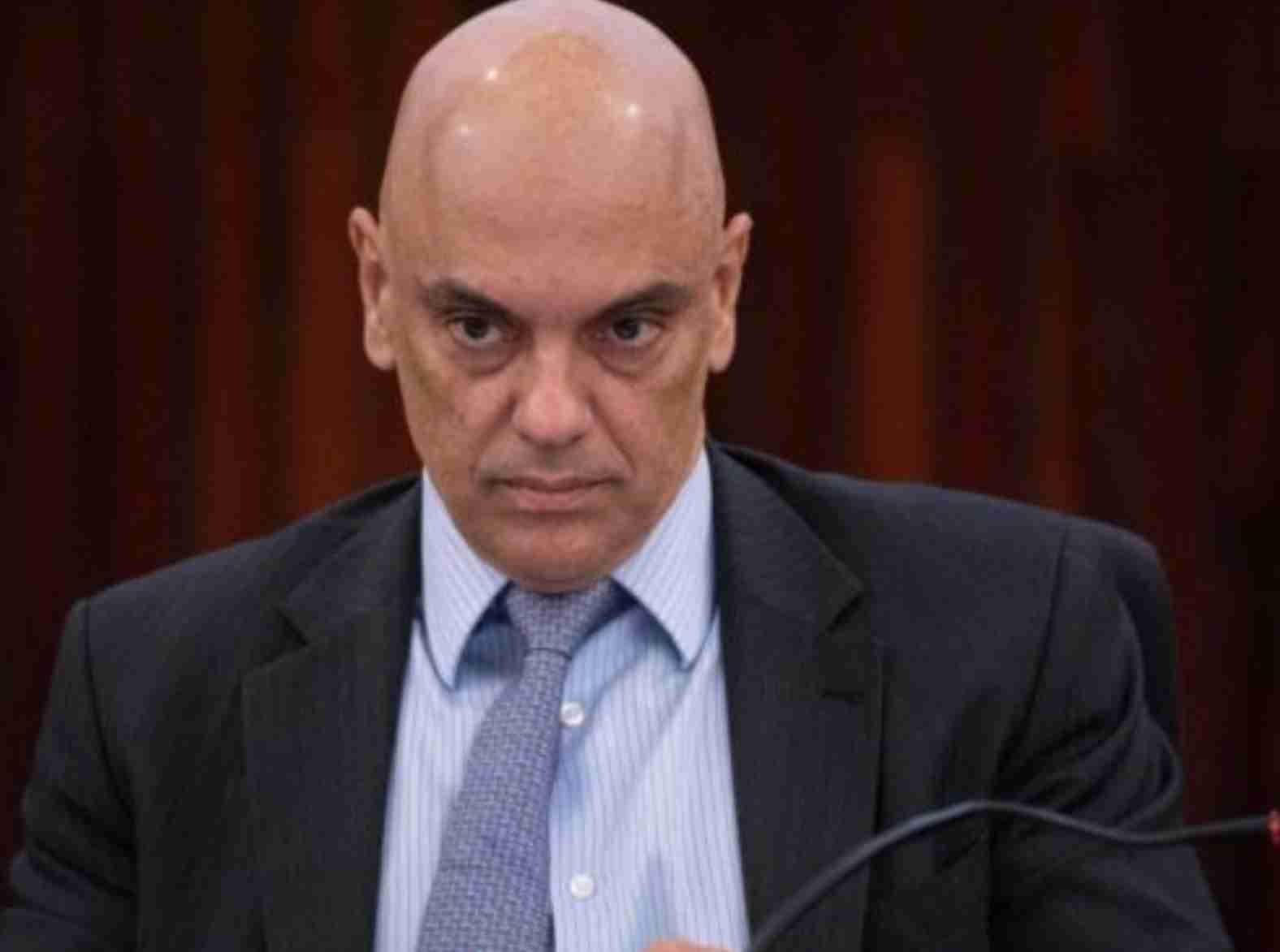 Moraes terá linha direta com Anatel para bloquear sites durante eleição
