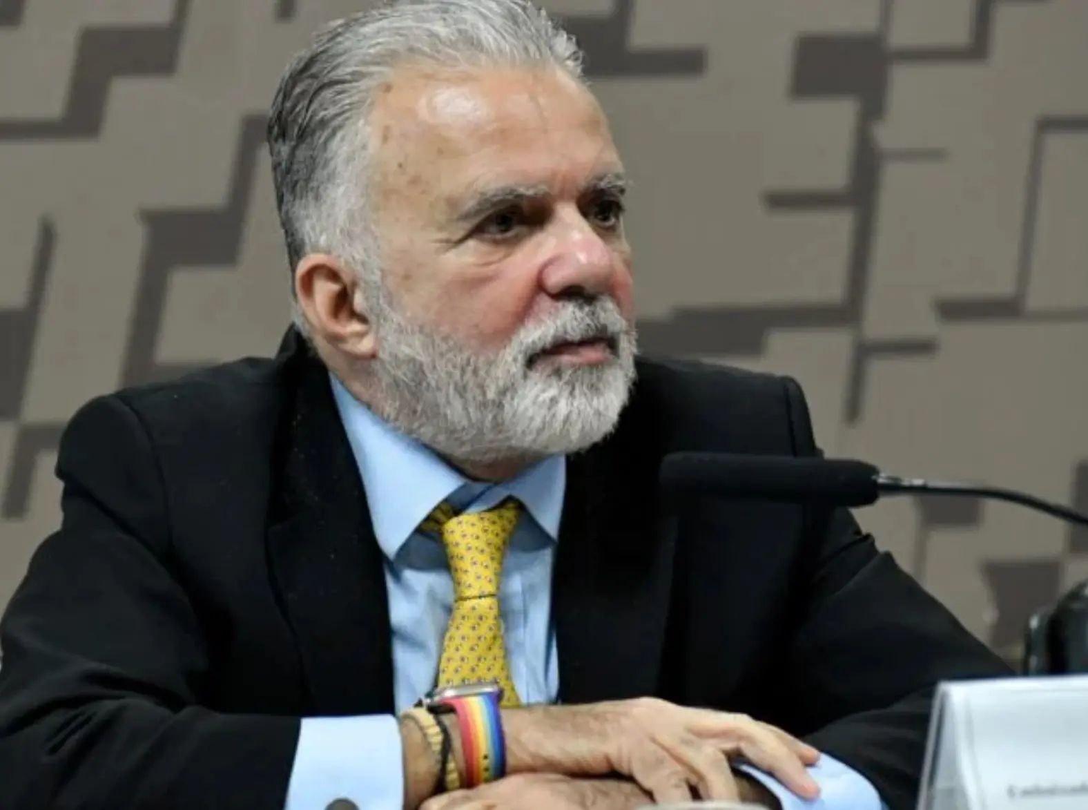 Brasil chama de volta embaixador em Israel