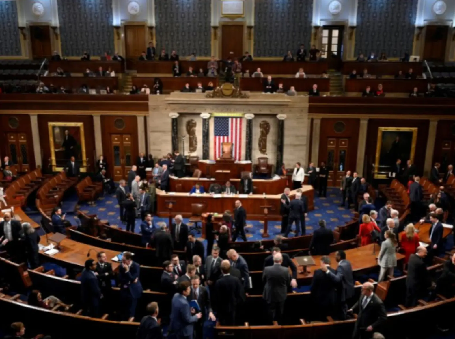 Senado dos EUA ratifica apoio estratégico à Ucrânia e Israel