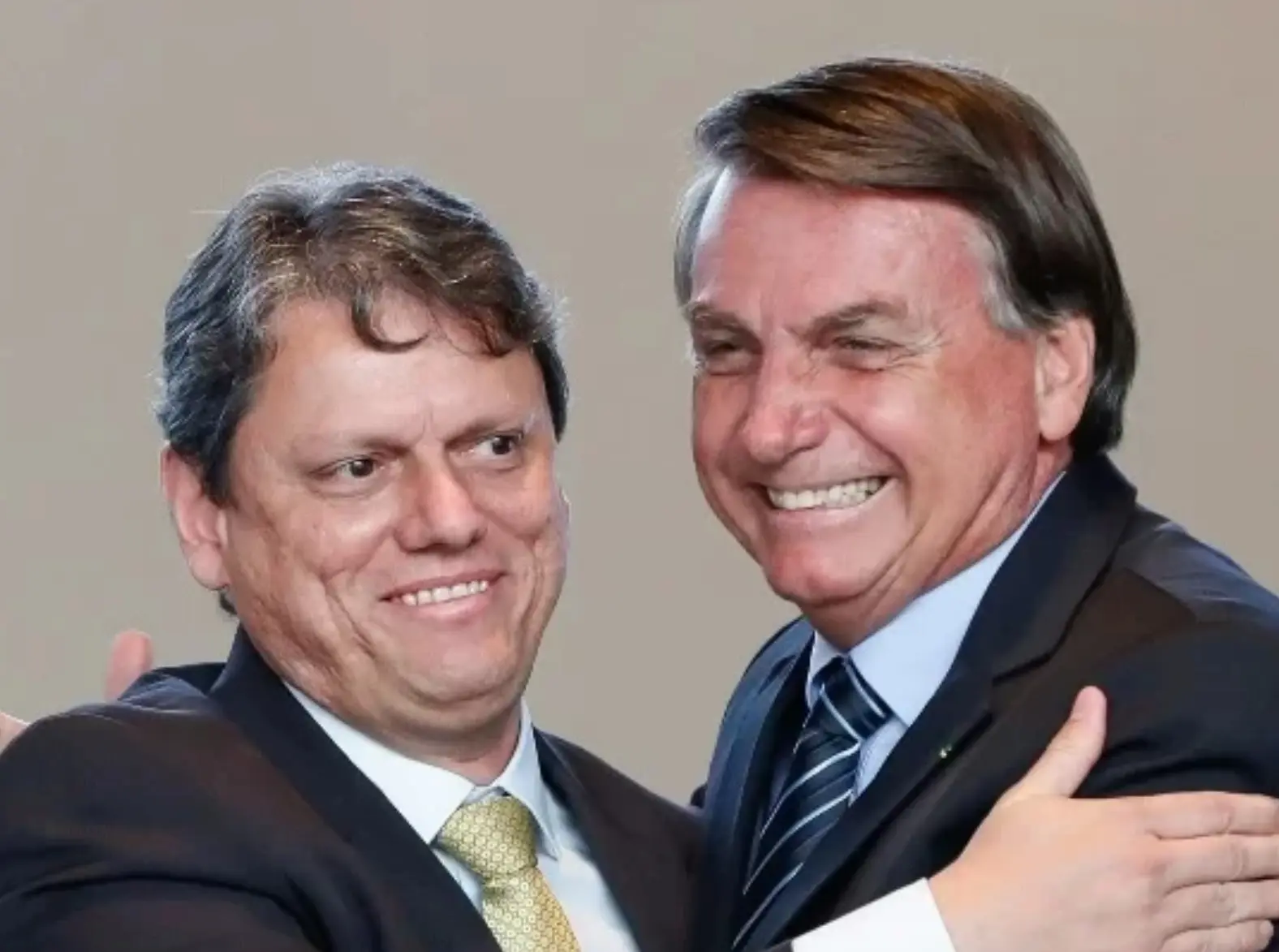 Tarcísio de Freitas confirma presença no ato em apoio a Bolsonaro