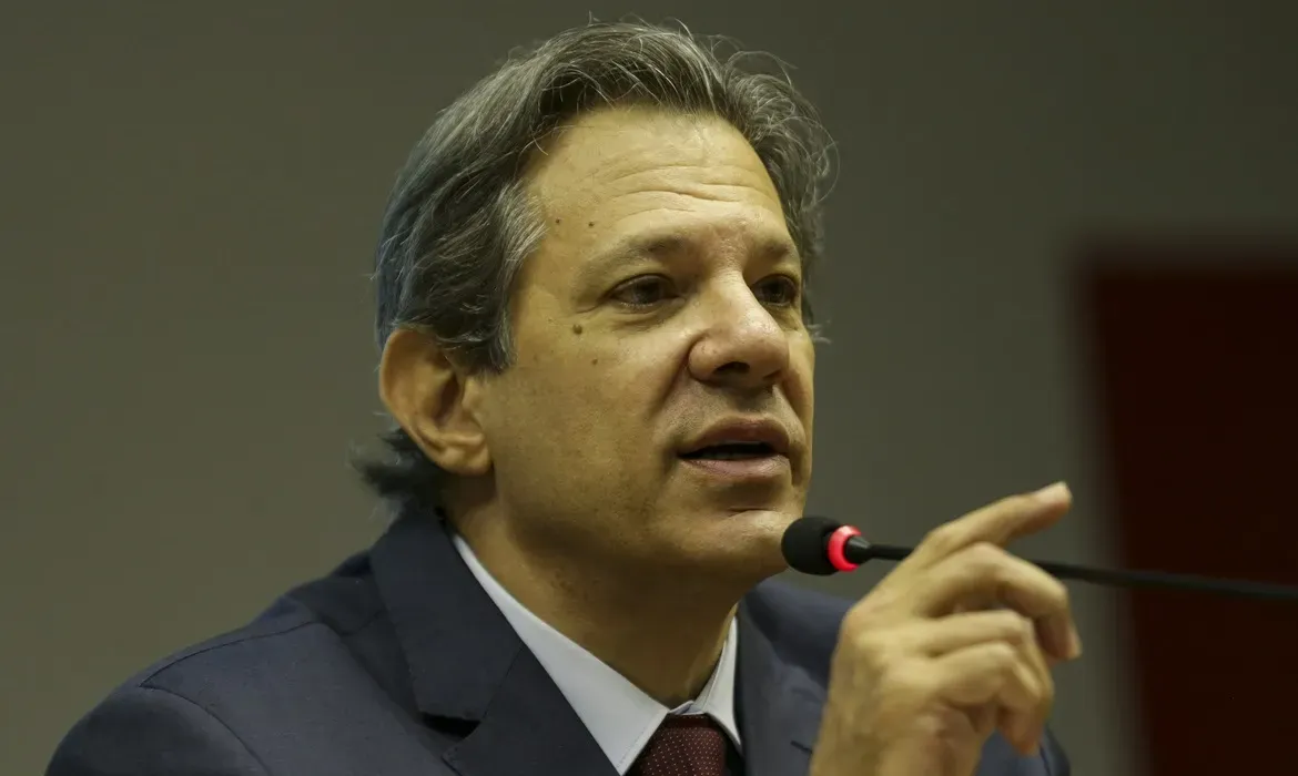 Haddad terá que explicar déficit de R$ 230 bilhões à Câmara