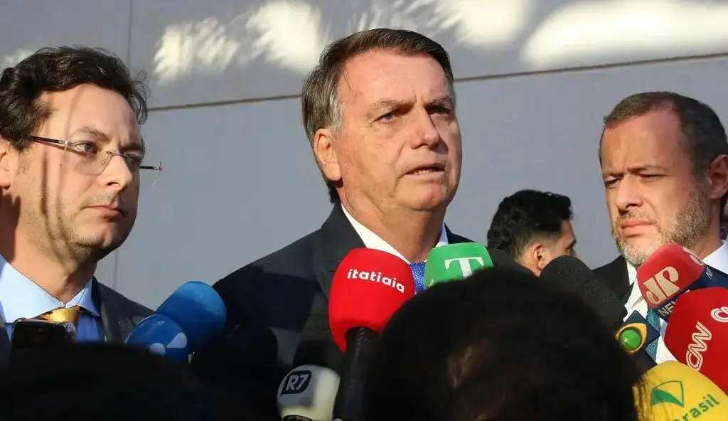 PF mais interessada em ouvir Bolsonaro sobre baleia do que golpe