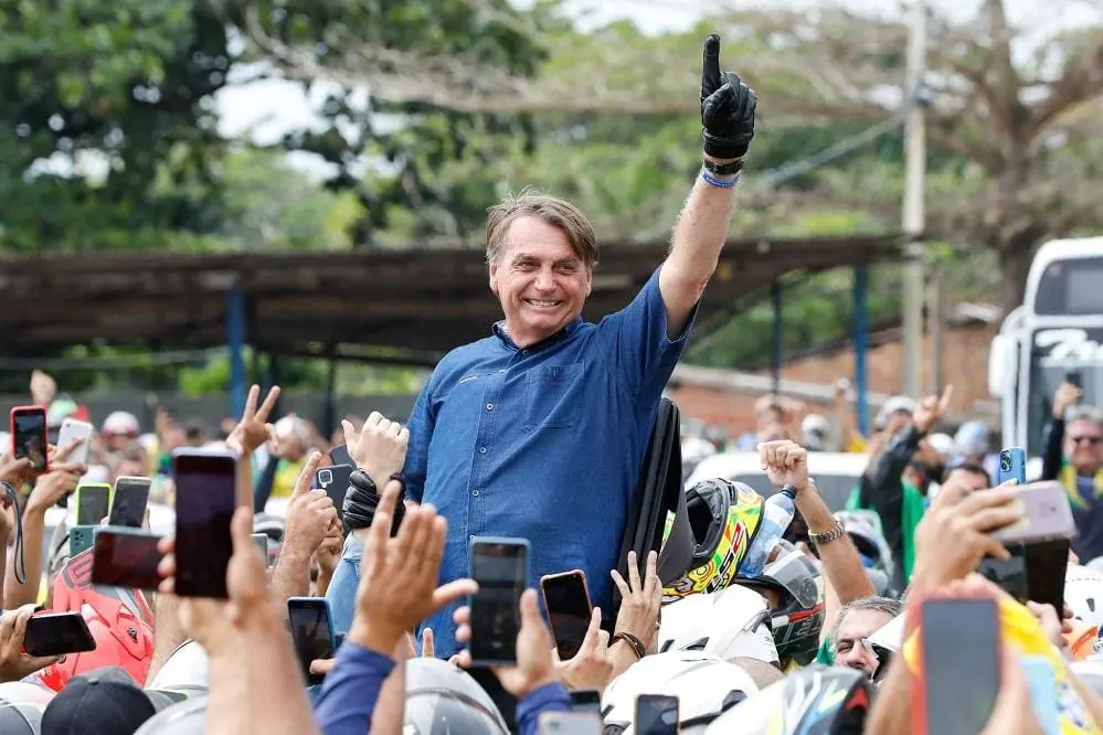 Bolsonaro convoca apoiadores para recepção pós-depoimento na PF de São Sebastião (SP)