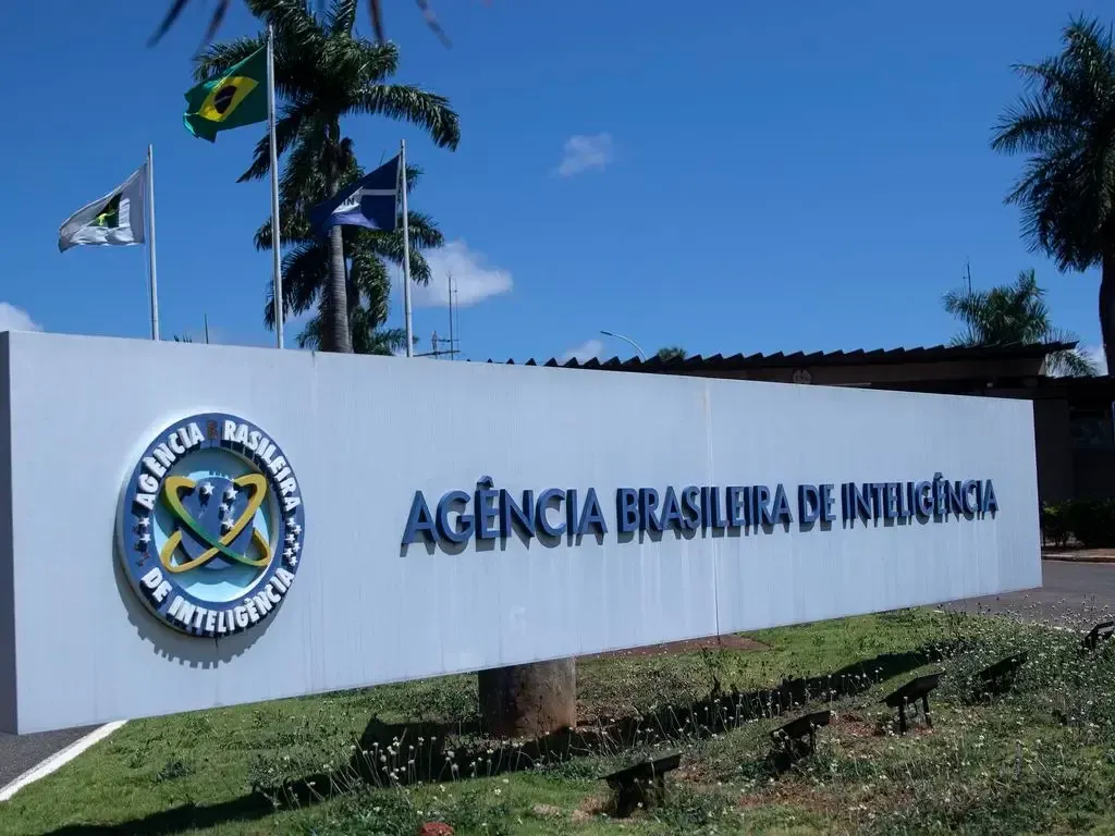 Ministro da CGU não descarta apagamento de registros da Abin no governo Lula