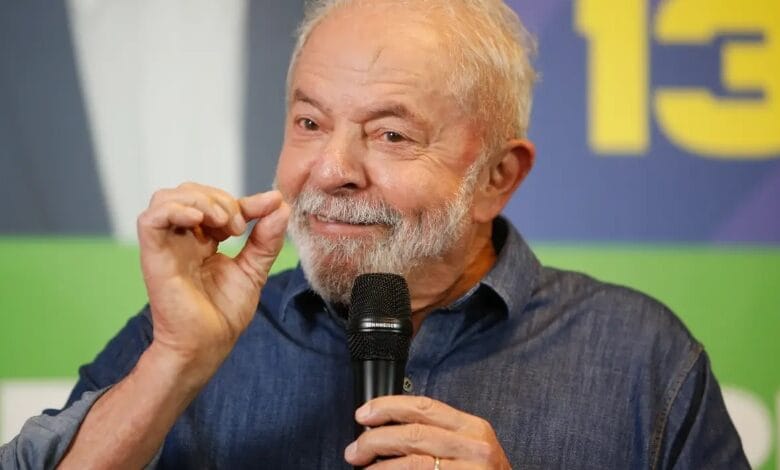 Lula propõe aumento dos gastos do governo após crescimento da arrecadação de impostos