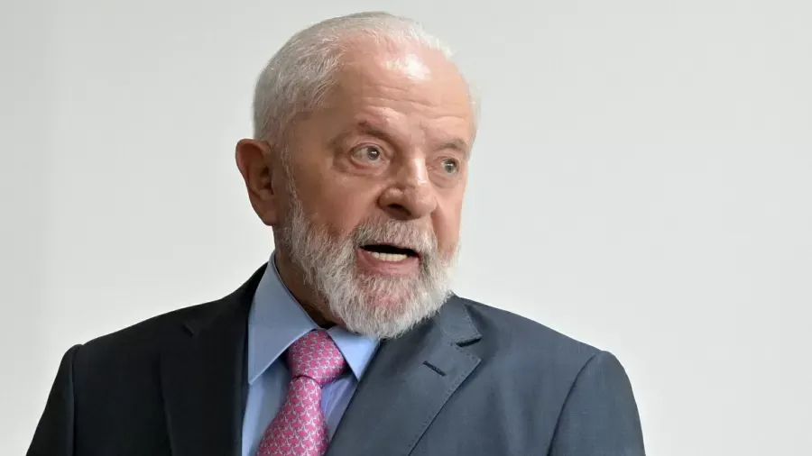 Deputados que assinam impeachment de Lula não podem votar no processo, diz ex-ministro
