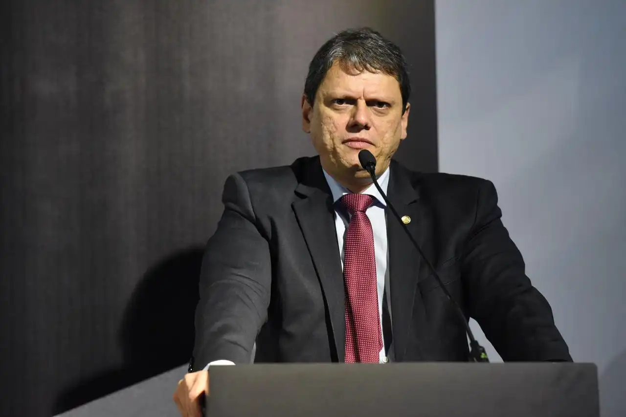 Tarcísio lança concurso para instalar sede do governo na região da cracolândia