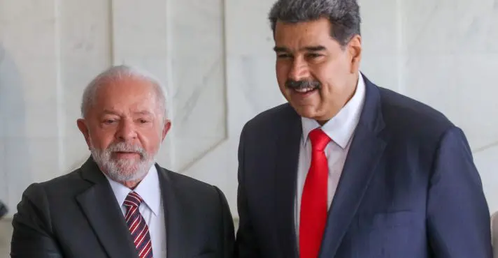 Lula tem encontro sigiloso com Nicolás Maduro