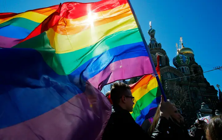 Rússia coloca “movimento LGBTQQICAAPF2K+” em lista de terroristas e extremistas