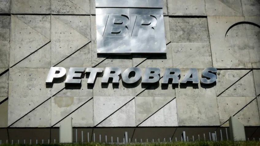 MP-TCU abre investigação sobre interferência política na Petrobras