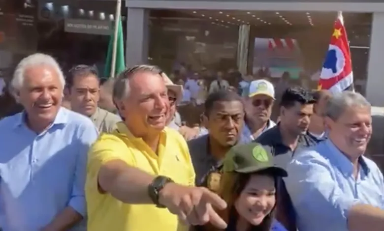 Bolsonaro discursa na Agrishow e fala de suas “sementes políticas” em referência a Ronaldo Caiado e Tarcísio de Freitas