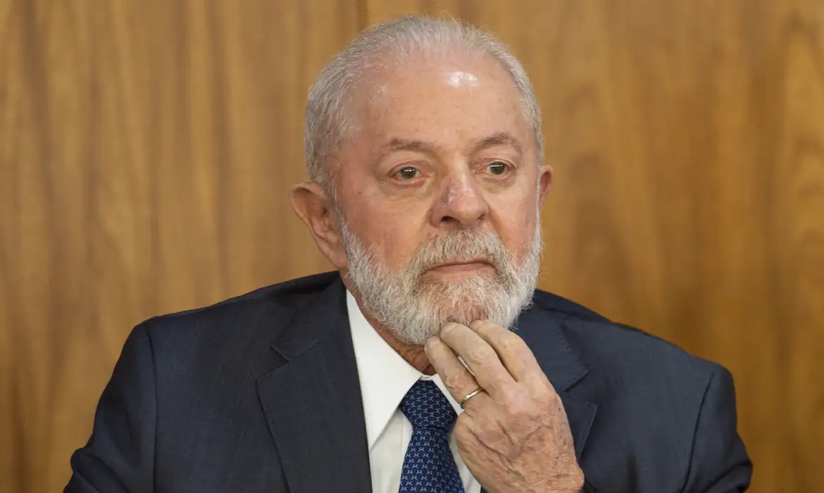 Dívida Bruta do Governo atinge R$ 8,3 trilhões nos primeiros 14 meses do terceiro mandato de Lula