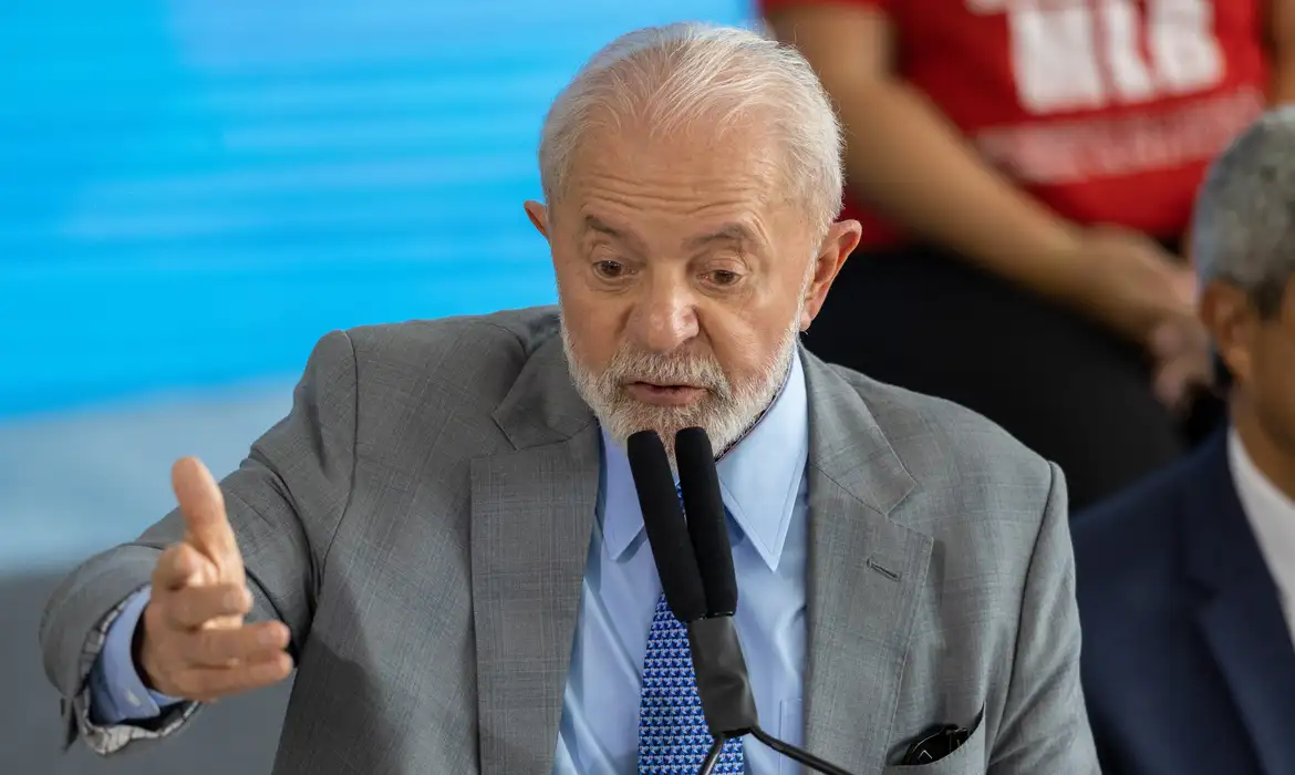 Rejeição global: Lula sabia que seria o maior constrangimento caso fosse a Portugal