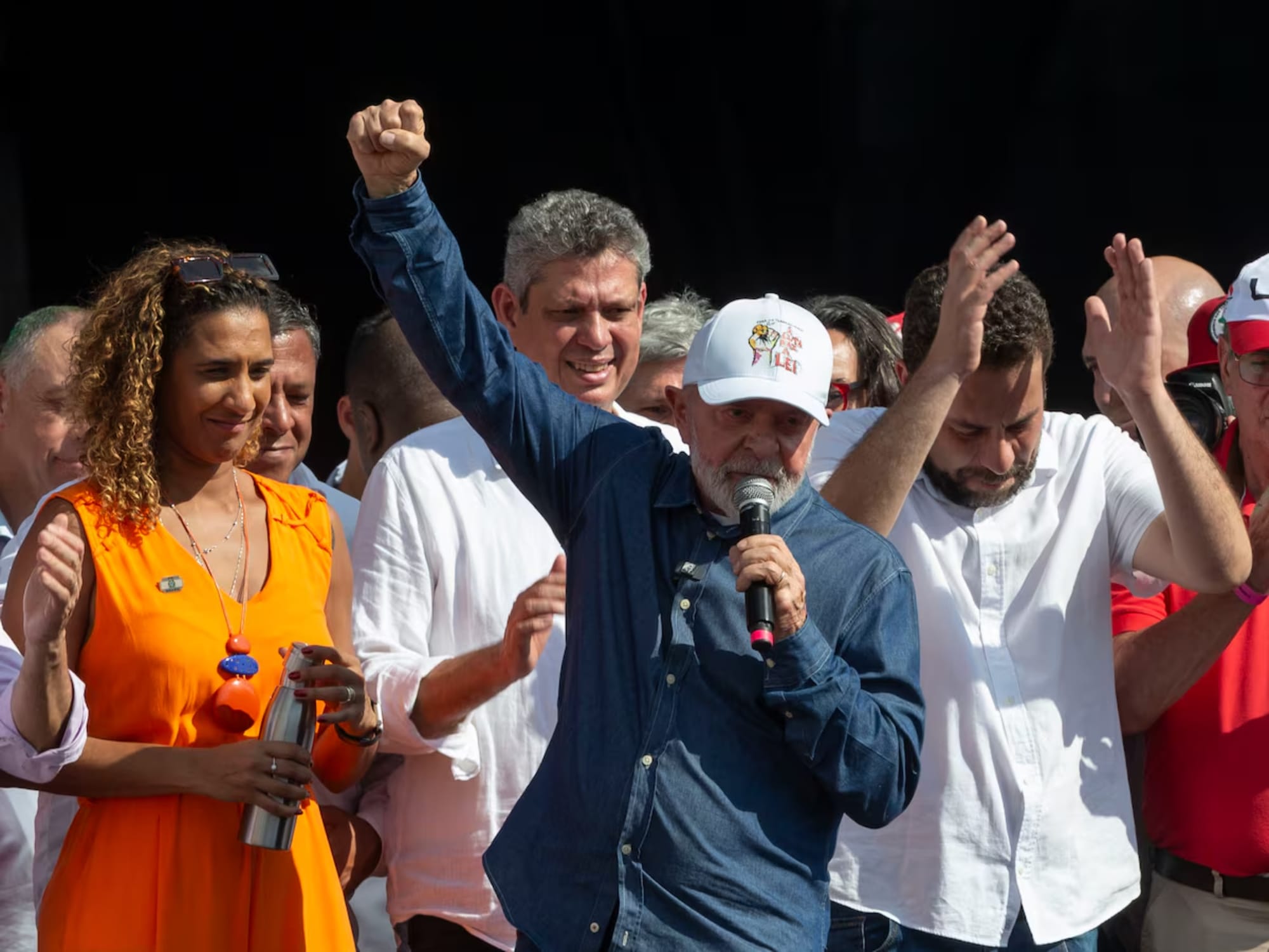 Ato pelo Dia do Trabalhador, organizado por Lula, teve pedido de votos para Boulos, recursos da Petrobras e R$ 250 mil da Lei Rouanet