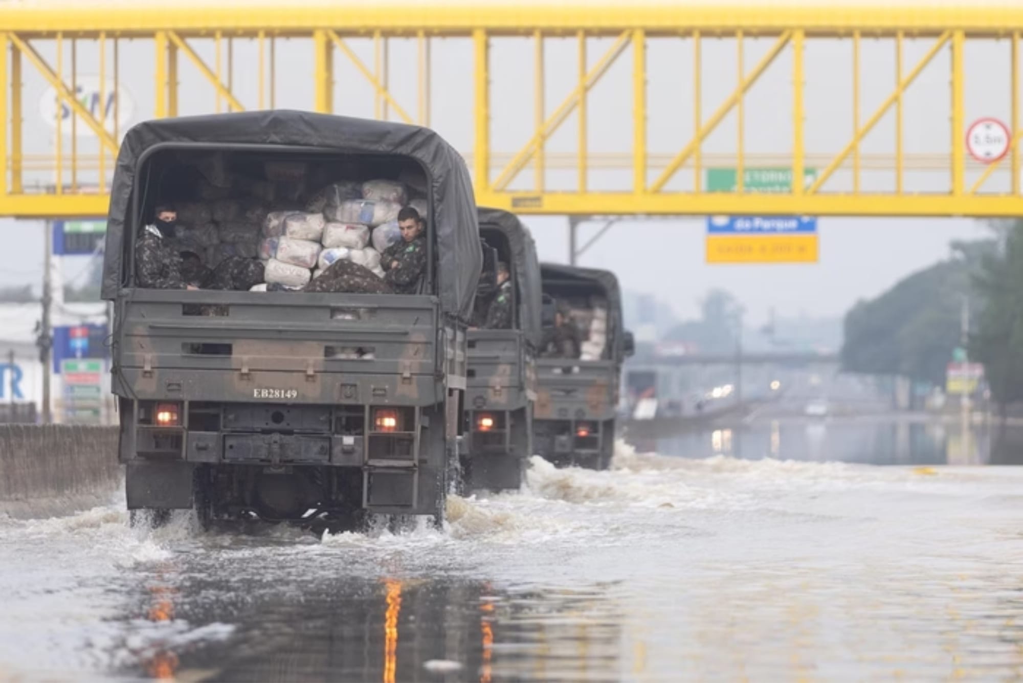RS: em dia com alerta de novas inundações, tragédia chega a 143 mortos