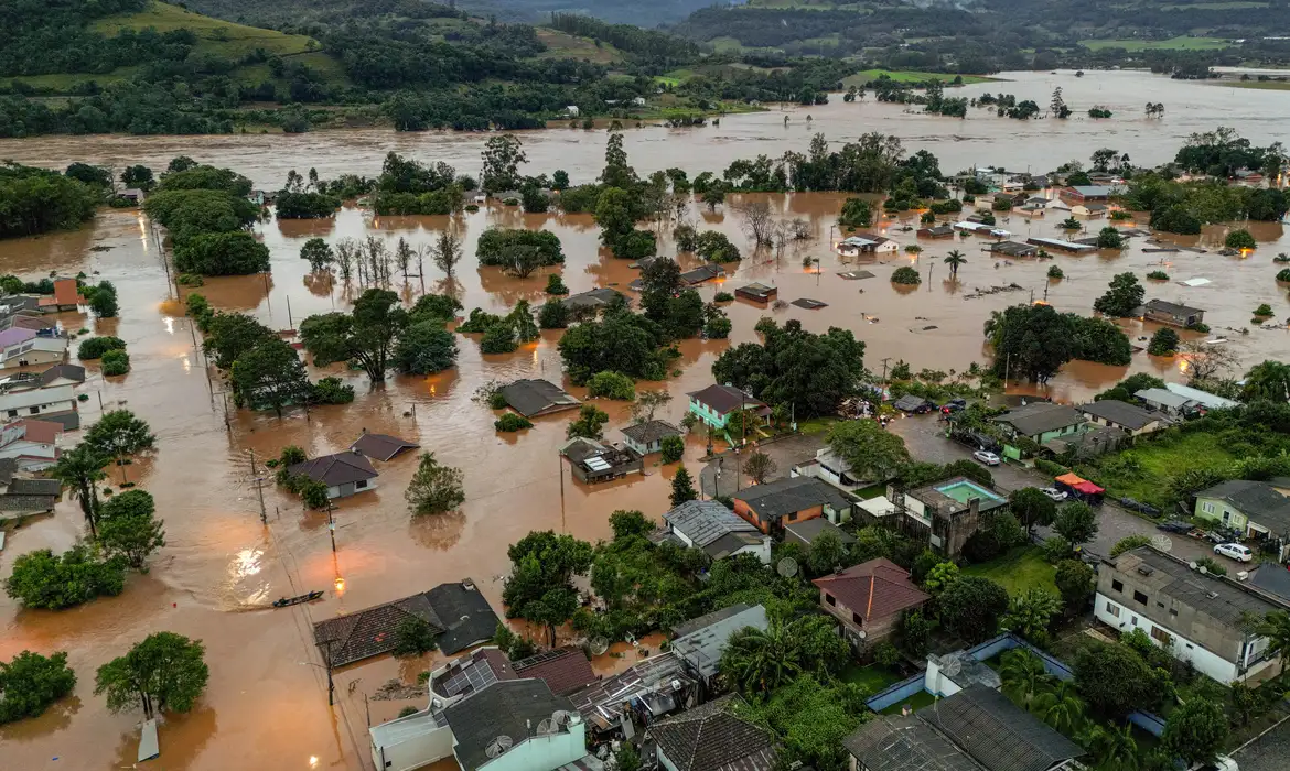 Metallica auxilia vítimas das enchentes no Rio Grande do Sul