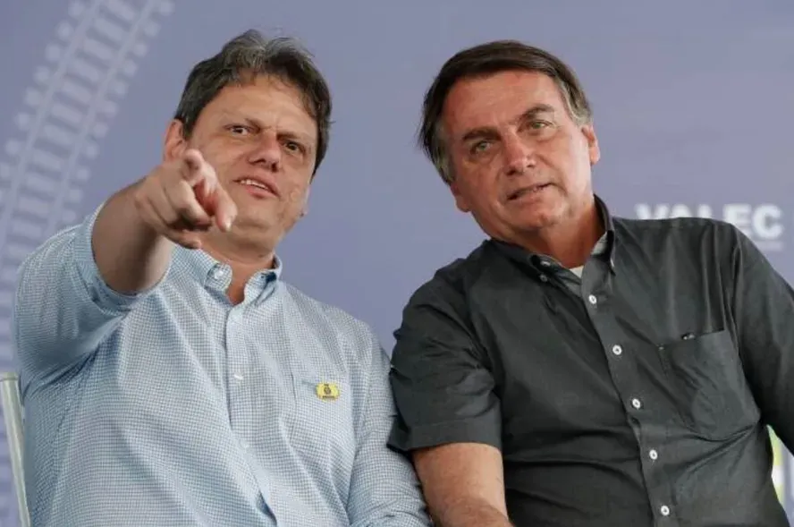 Bolsonaro e Tarcísio vão a evento no estádio do Guarani em prol do RS