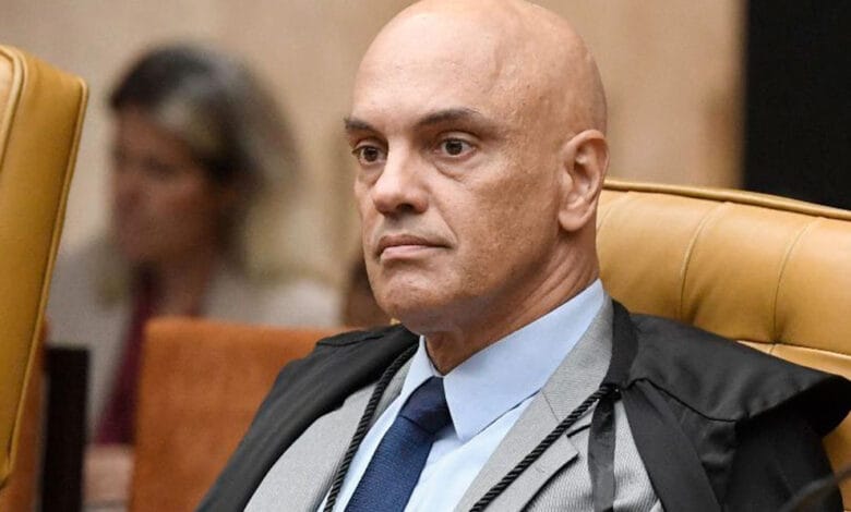Moraes anula decisão que apontou ‘erro’ próprio e ordena investigação do CNJ sobre juiz que ‘desafiou’ o STF