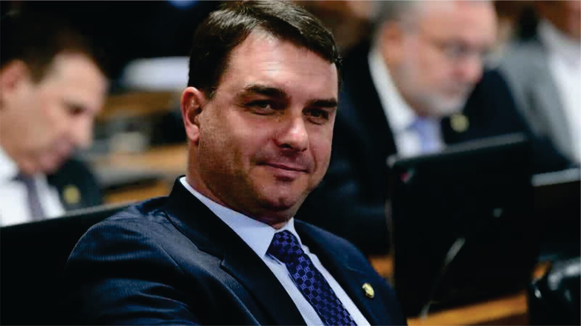 Flávio Bolsonaro ganha apoio político para disputar vaga importante em 2026; saiba detalhes