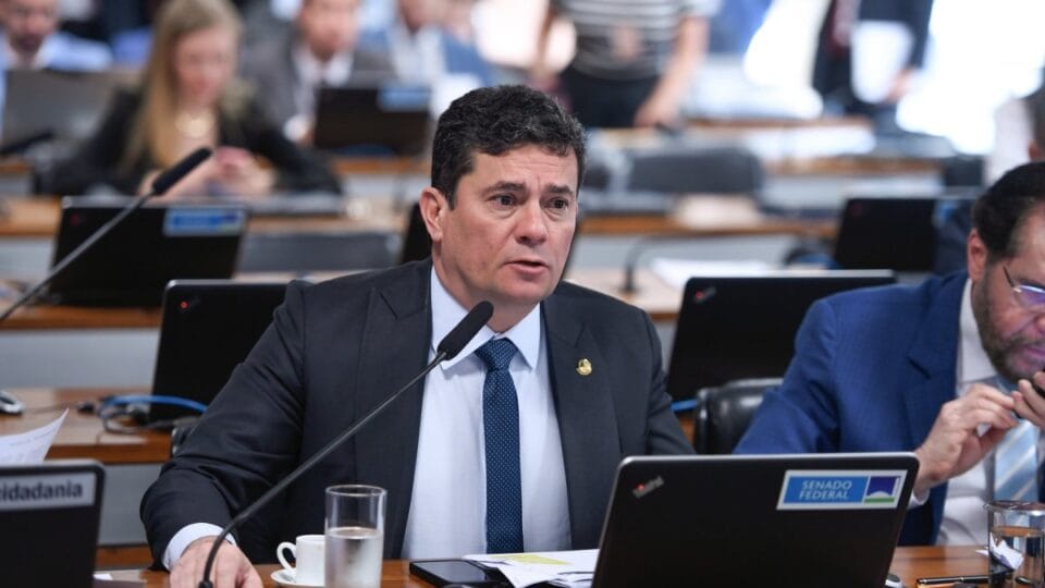 Sergio Moro critica benefícios fiscais a montadoras no Nordeste