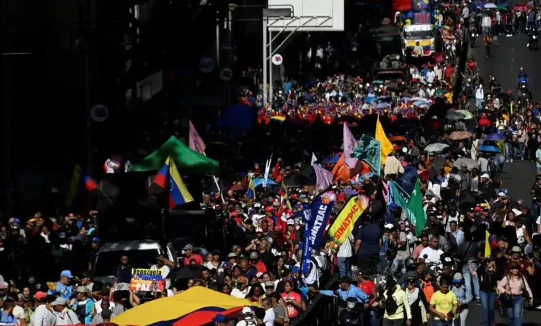 Crise na Venezuela: Maduro reprime protestos e acusa EUA de tentativa de golpe