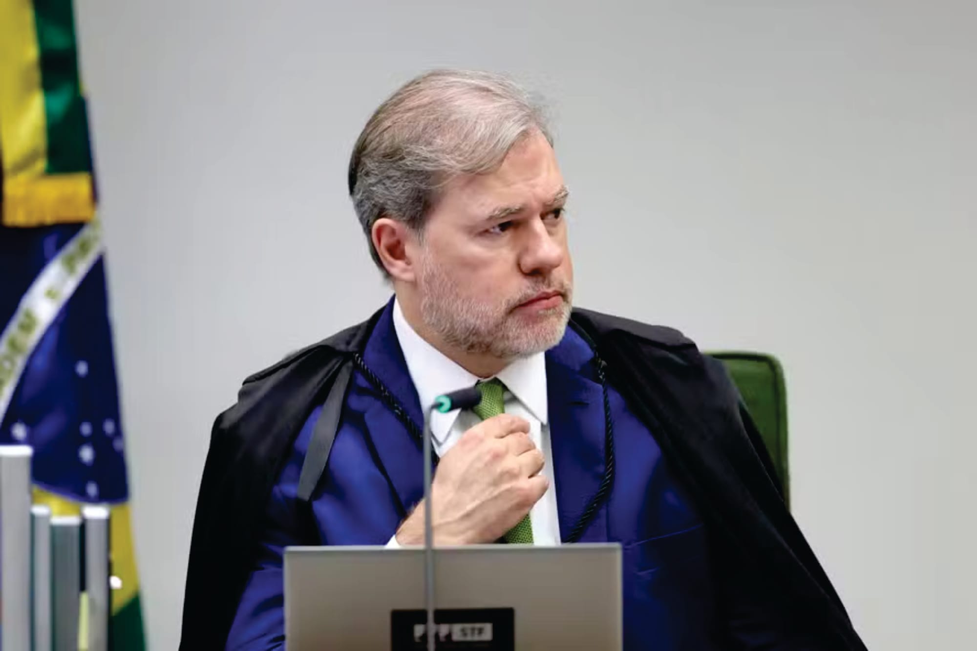 Ministro Toffoli é internado em meio a crise respiratória em Brasília