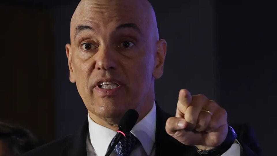 Oposição se mobiliza contra Moraes e busca esvaziar votações no Senado