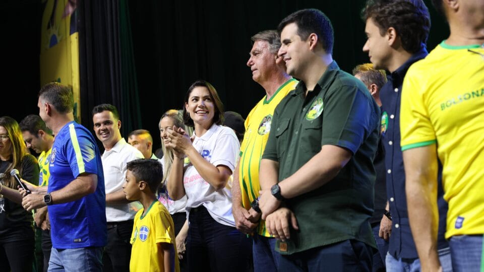 Apoiados por Bolsonaro, jovens de direita entram na briga pelo 2º turno em capitais