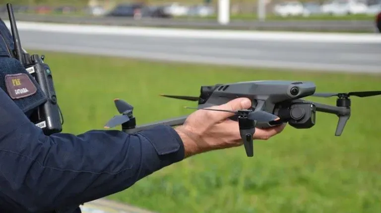 PRF passa a usar drones para multar motoristas em rodovias federais