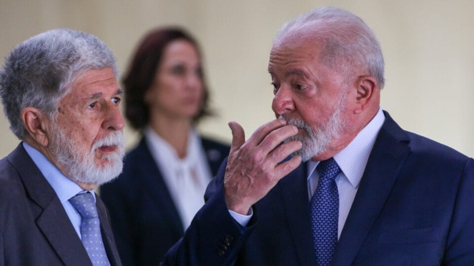 Governo Lula bloqueia compra de Israel e amplia laços comerciais com Rússia