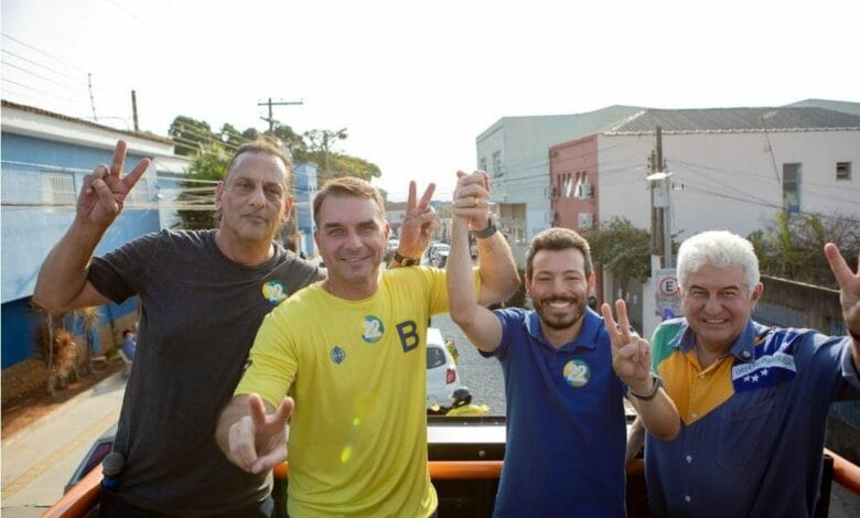 Fenômeno Martini: Candidato de Bolsonaro bate recorde de votos em Atibaia-SP