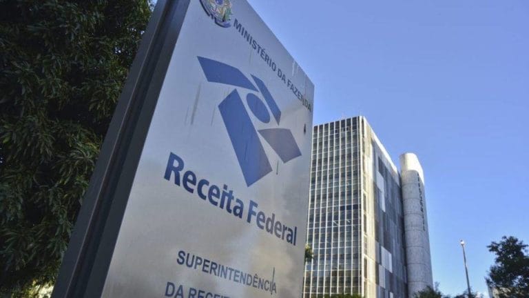 Arrecadação Federal de Outubro Bate Recorde Histórico com R$ 247,9 Bilhões