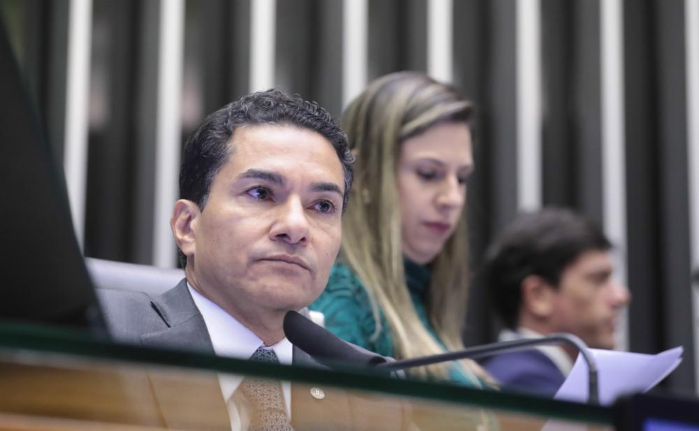 Congresso aprova LDO de 2025 sem exigir déficit zero ao longo do ano