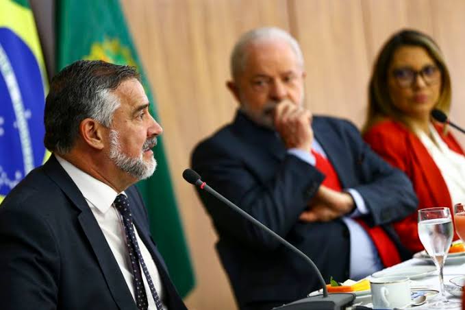 Paulo Pimenta já é ex-ministro na Austrália