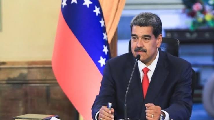 Venezuela rompe relações com Paraguai por apoio do país a opositor de Maduro