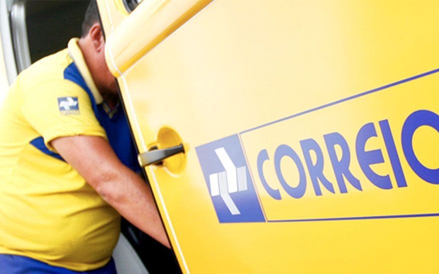 Correios à deriva: Prejuízos e má gestão na era Lula