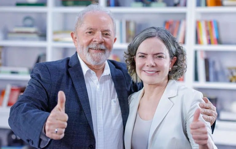 “Pega o empréstimo com Lula”: O truque para endividar trabalhadores