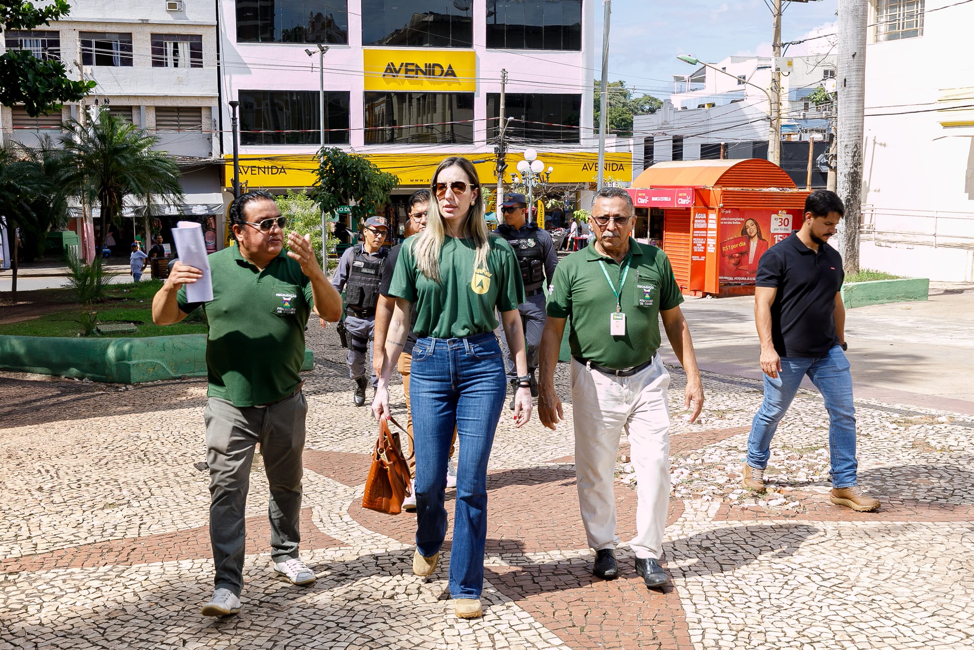Fim da bagunça: Prefeitura põe ordem no comércio ambulante