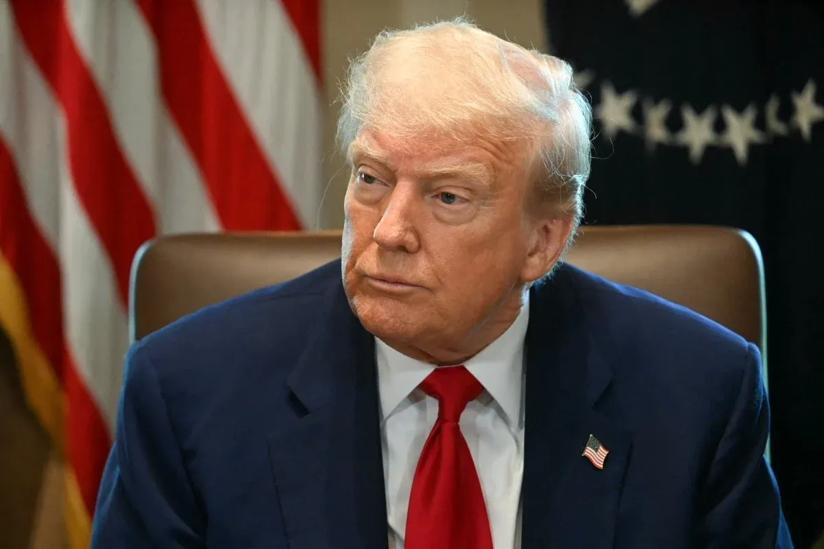 Trump mantém firmeza nas negociações com a China