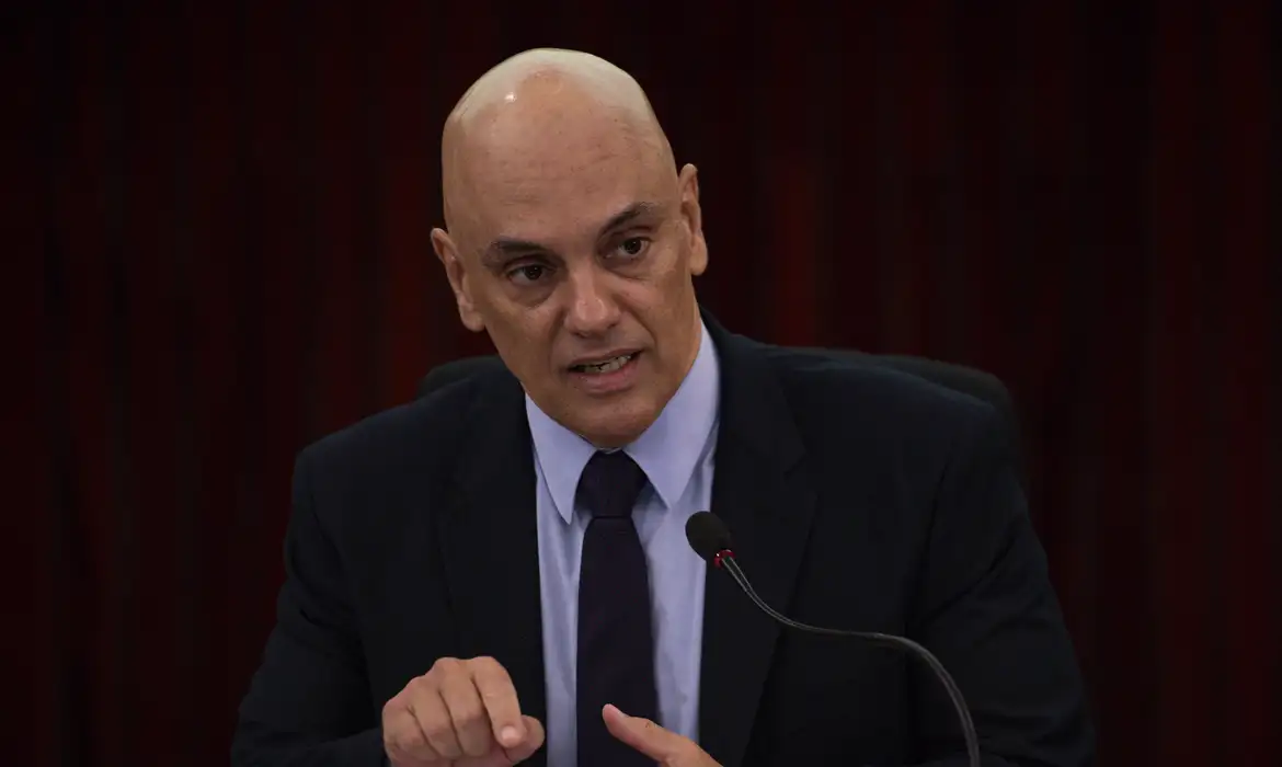 Moraes libera provas tarde demais e expõe atropelo ao devido processo