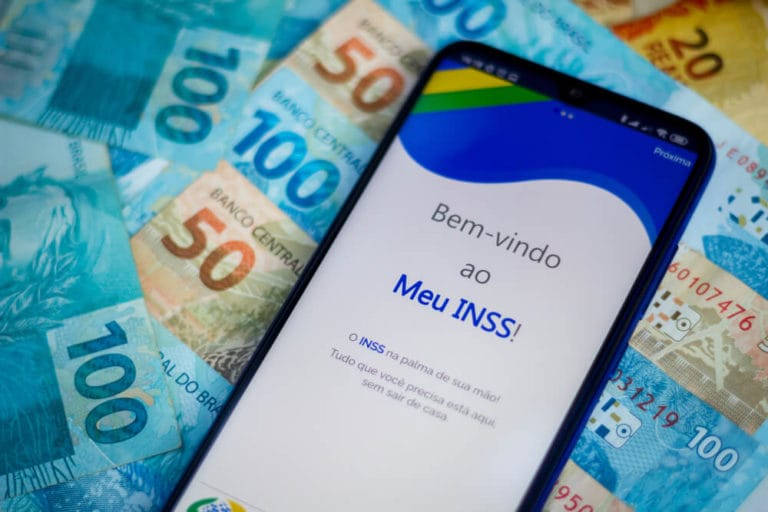 Golpe bilionário no INSS: Aposentados viram presas fáceis de sindicatos e bancos