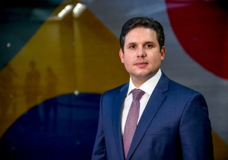 Hugo Motta defende autonomia do Legislativo contra interferência do STF