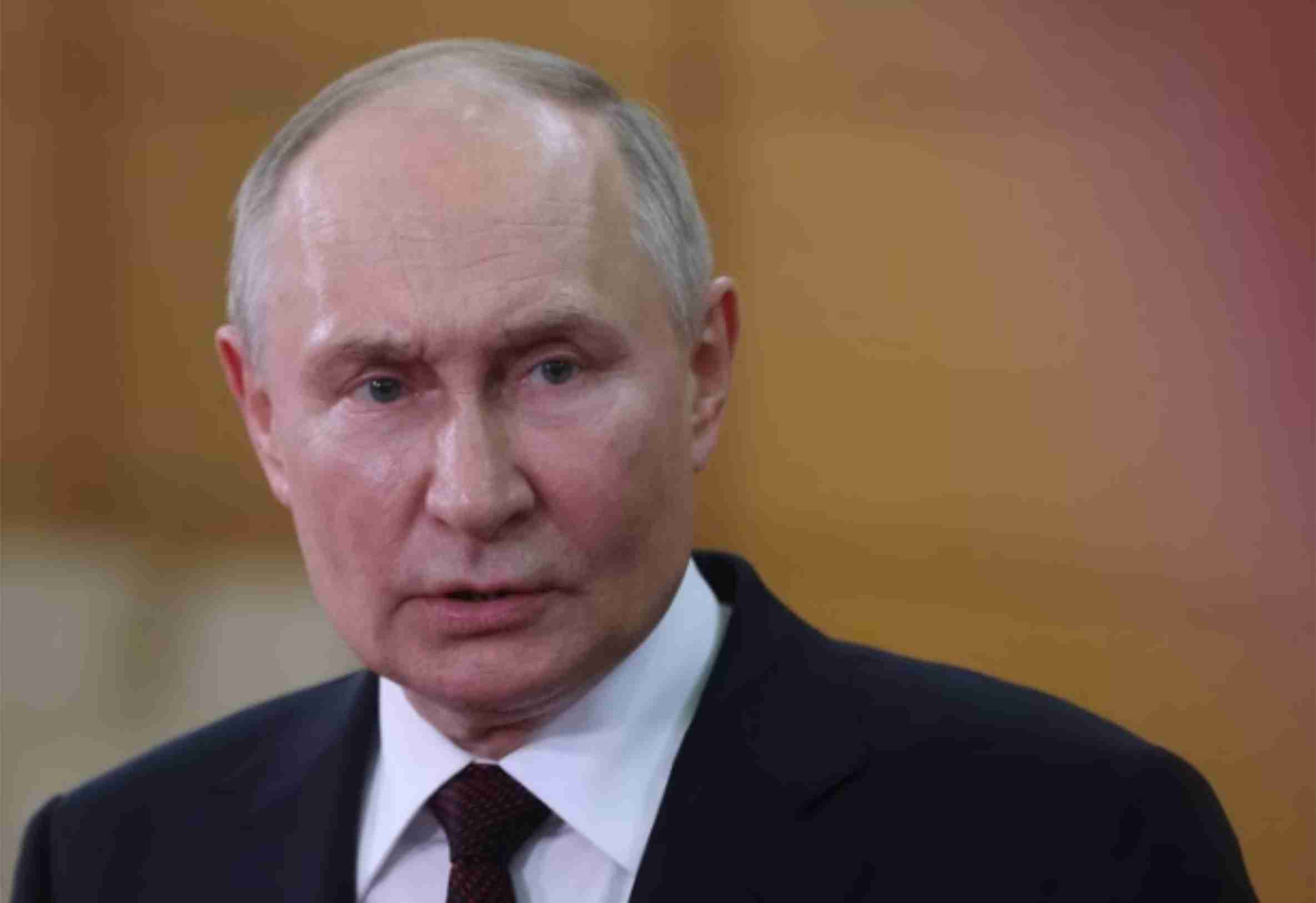 Putin alerta para risco real de Terceira Guerra Mundial