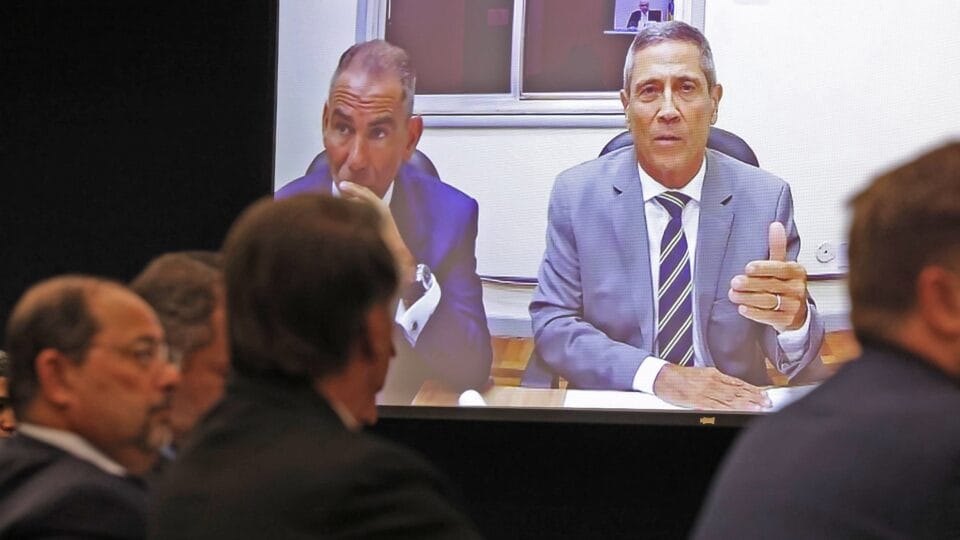 Defesa de Braga Netto pede liberdade após fim dos interrogatórios